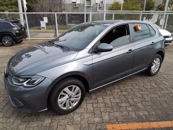 VOLKSWAGEN POLO 1.0 MPI MANUAL VOLKSWAGEN POLO 1.0 MPI MANUAL